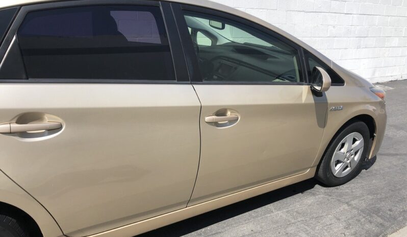 2010 Toyota Prius IV w/Solar Pkg full