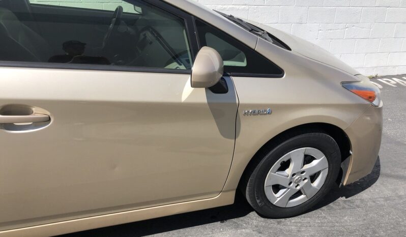 2010 Toyota Prius IV w/Solar Pkg full