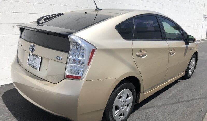 2010 Toyota Prius IV w/Solar Pkg full