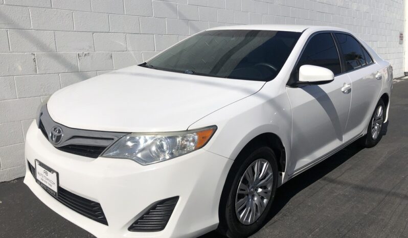 2013 Toyota Camry LE full