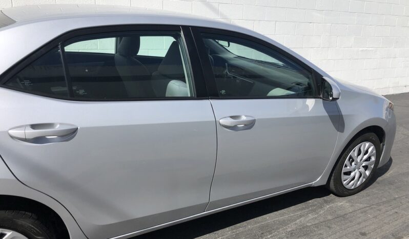 2017 Toyota Corolla LE full