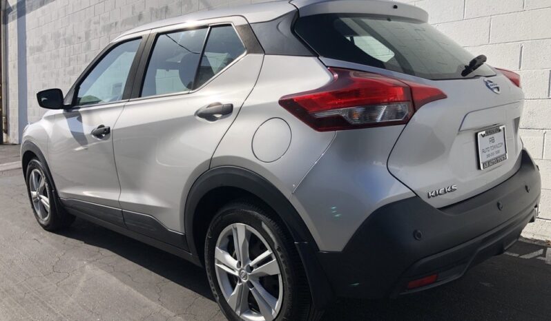 2020 Nissan Kicks S full