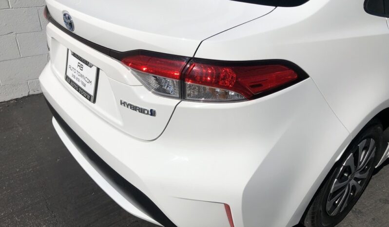 2022 Toyota Corolla LE Hybrid full