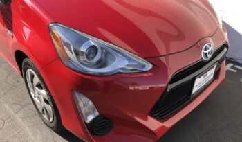 2015 Toyota Prius C Three full