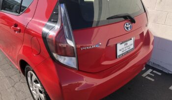 2015 Toyota Prius C Three full