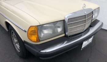 1983 Mercedes-Benz 300 CDT full