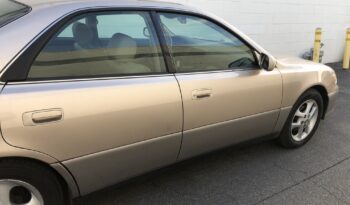 2000 Lexus ES 300 Base full