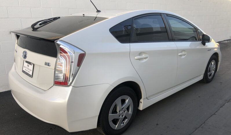 2015 Toyota Prius Two full