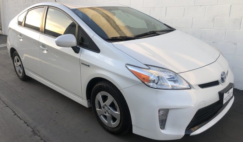 2015 Toyota Prius Two full