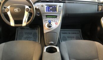 2015 Toyota Prius Two full