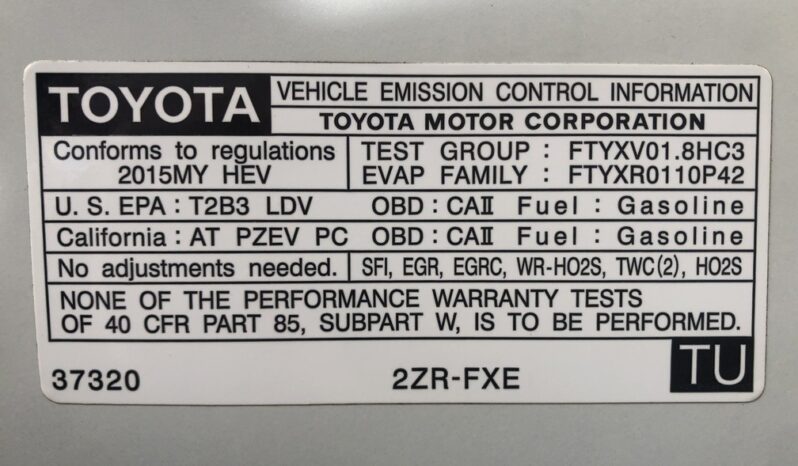 2015 Toyota Prius Two full