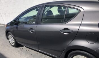 2016 Toyota Prius C Two full