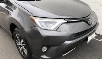 2017 Toyota RAV4 XLE full